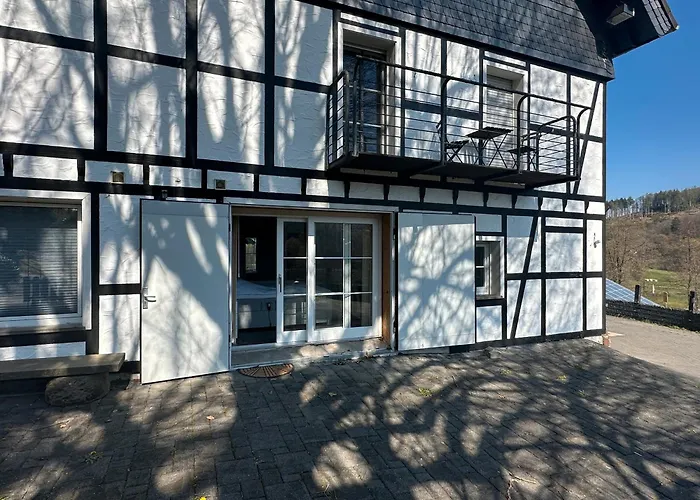 Bergisch Josef 公寓